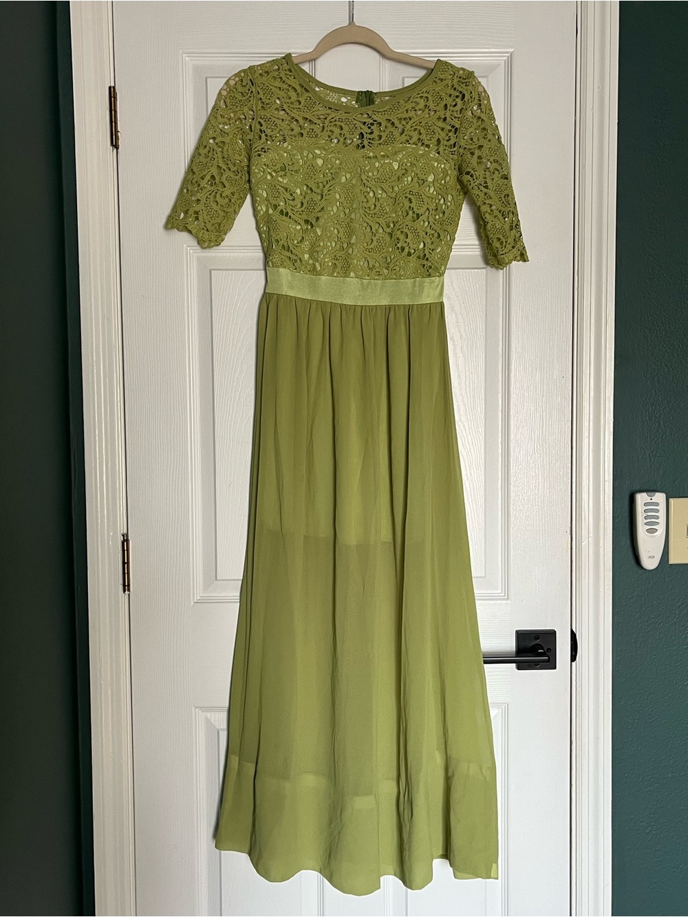Olive Green Lace Bodice Maxi Dress - Women's Elegant Evening Gown